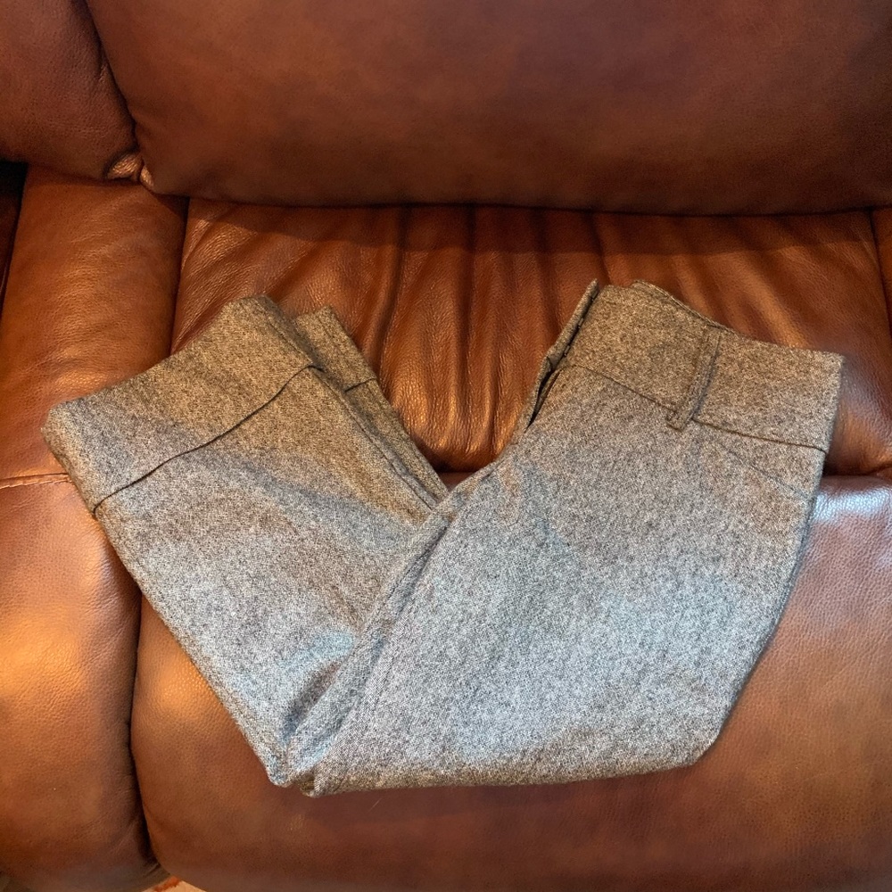 Express cropped 3 quarter dress pants